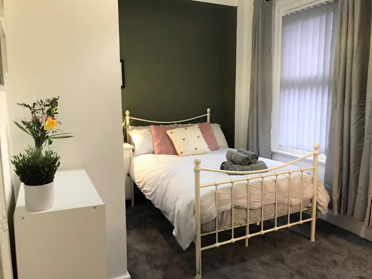 Stylish Modern 3-Bed House Nr Manchester City Ctr Whitefield Ngoại thất bức ảnh